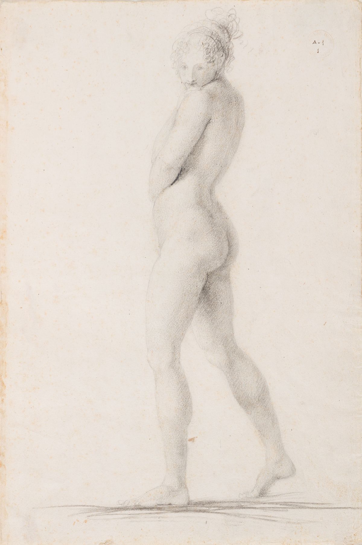Nudo di profilo andante